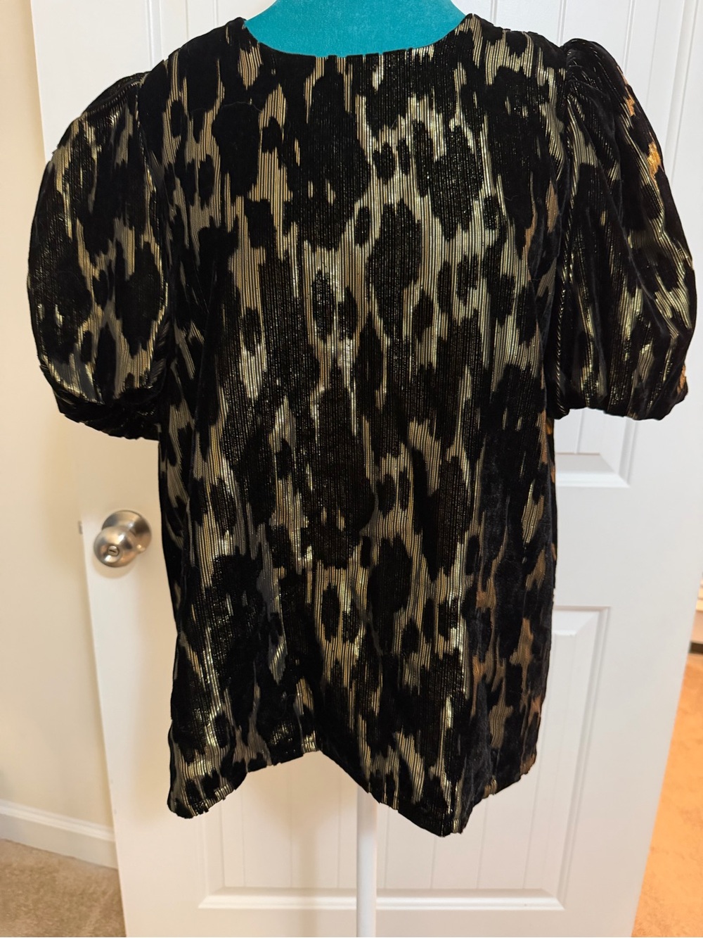 Pomander Place Black and Metallic Gold Velvet Puff Sleeve Blouse Sz Large